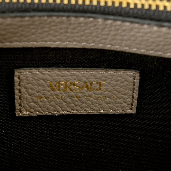 Versace Women's Gray 100% Grainy Leather Gold V-Logo Zip Around Wallet - Picture 6 of 6